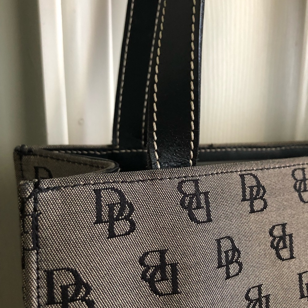 🌸Dooney & Bourke Signature Purse🌸 - Picture 10 of 16
